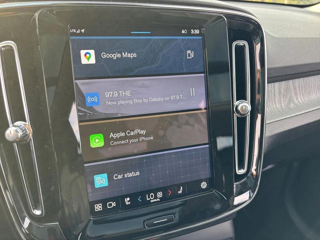 used 2025 Volvo XC40 car, priced at $28,400