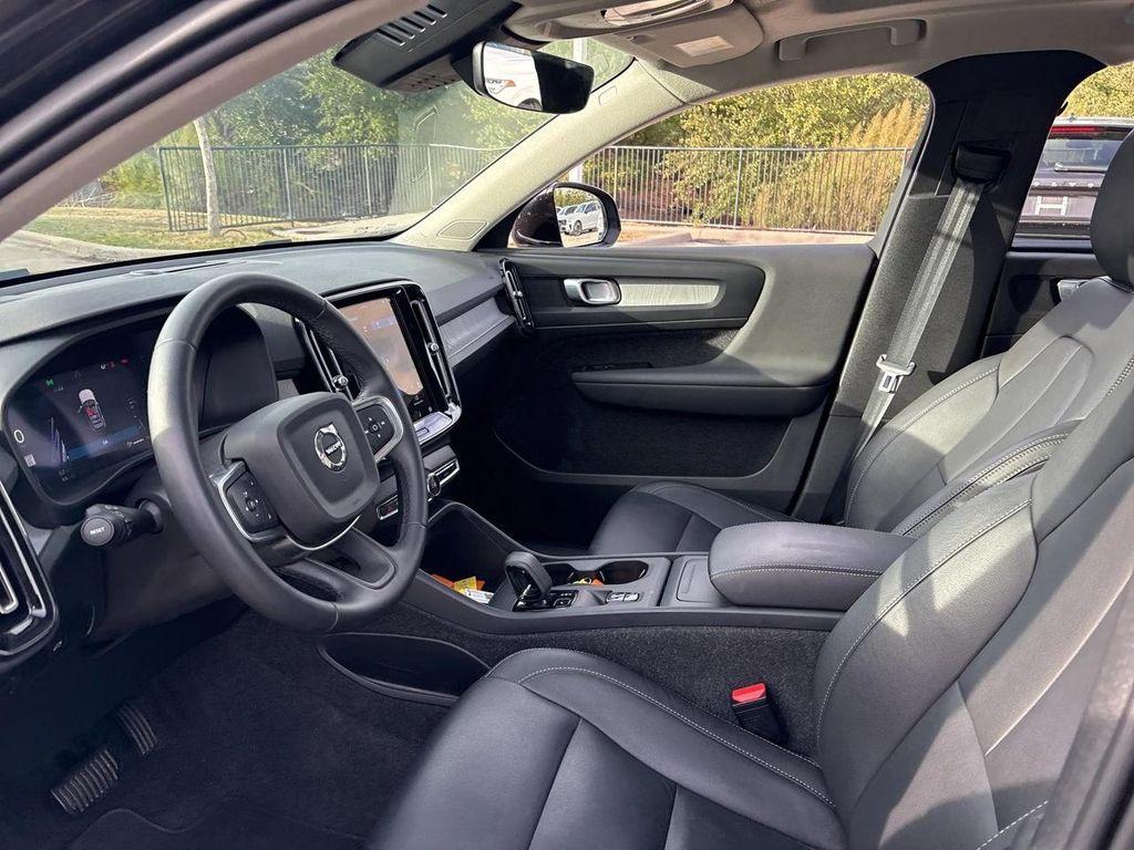 used 2025 Volvo XC40 car, priced at $28,400