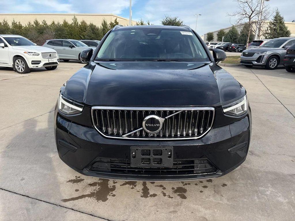 used 2025 Volvo XC40 car, priced at $28,400