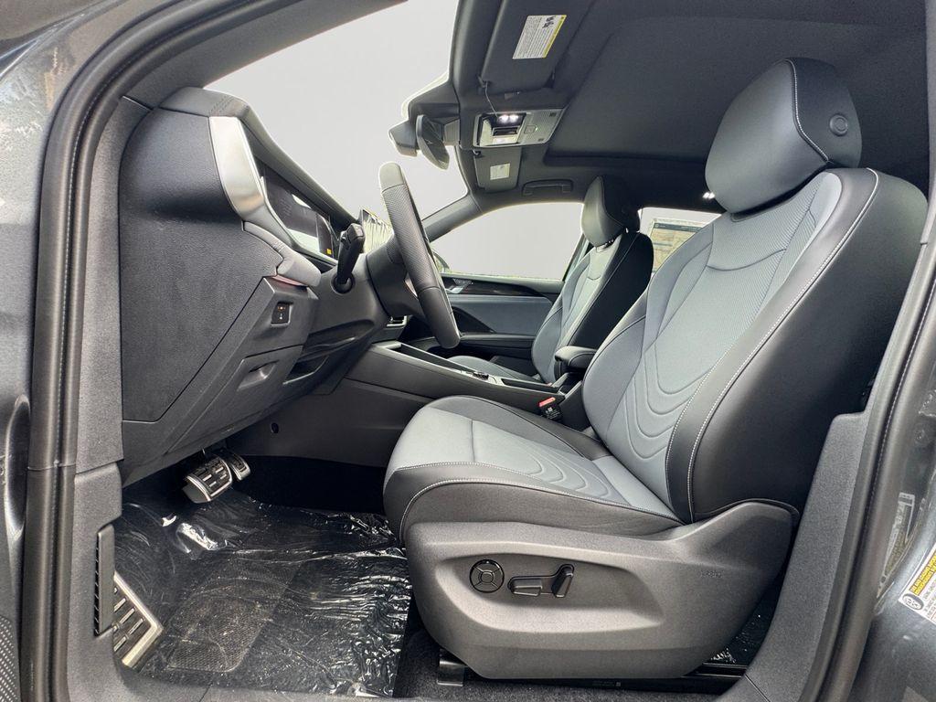 new 2025 Volkswagen Tiguan car, priced at $32,784