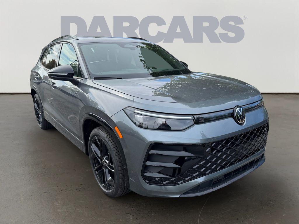new 2025 Volkswagen Tiguan car, priced at $32,784