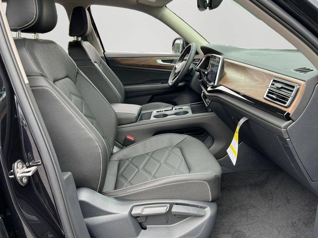 new 2026 Volkswagen Atlas car, priced at $37,086