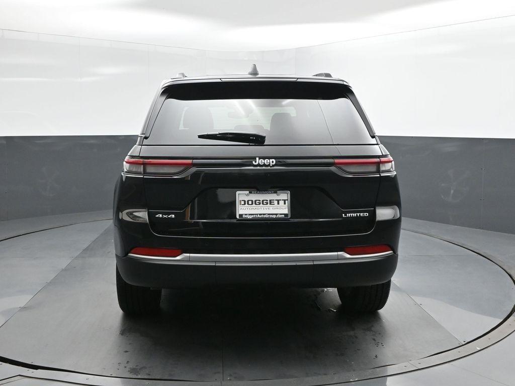 new 2026 Jeep Grand Cherokee car, priced at $47,985