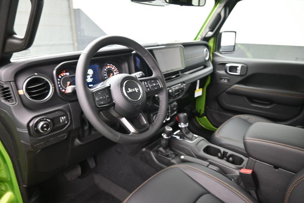 new 2026 Jeep Gladiator car, priced at $45,663