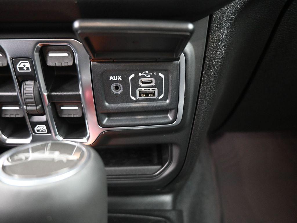 new 2026 Jeep Gladiator car, priced at $45,448