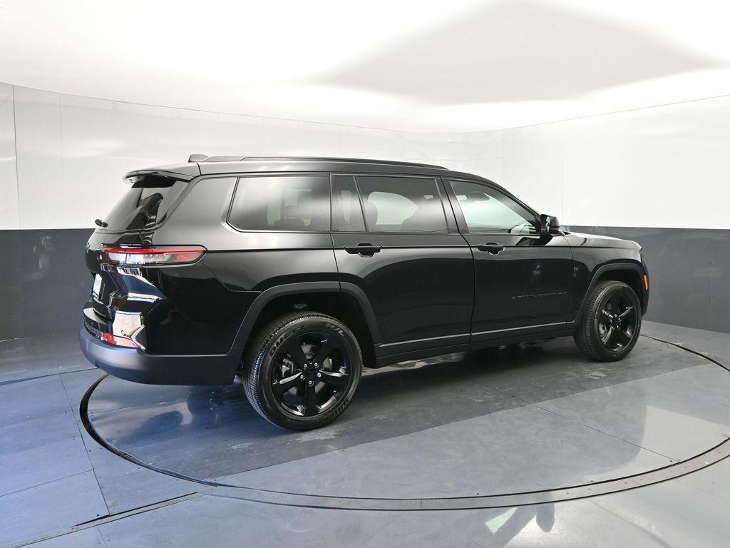 new 2025 Jeep Grand Cherokee L car, priced at $39,190