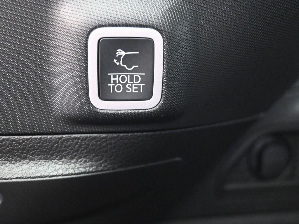 new 2026 Jeep Grand Cherokee car, priced at $42,282