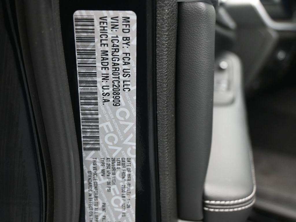 new 2026 Jeep Grand Cherokee car, priced at $42,282