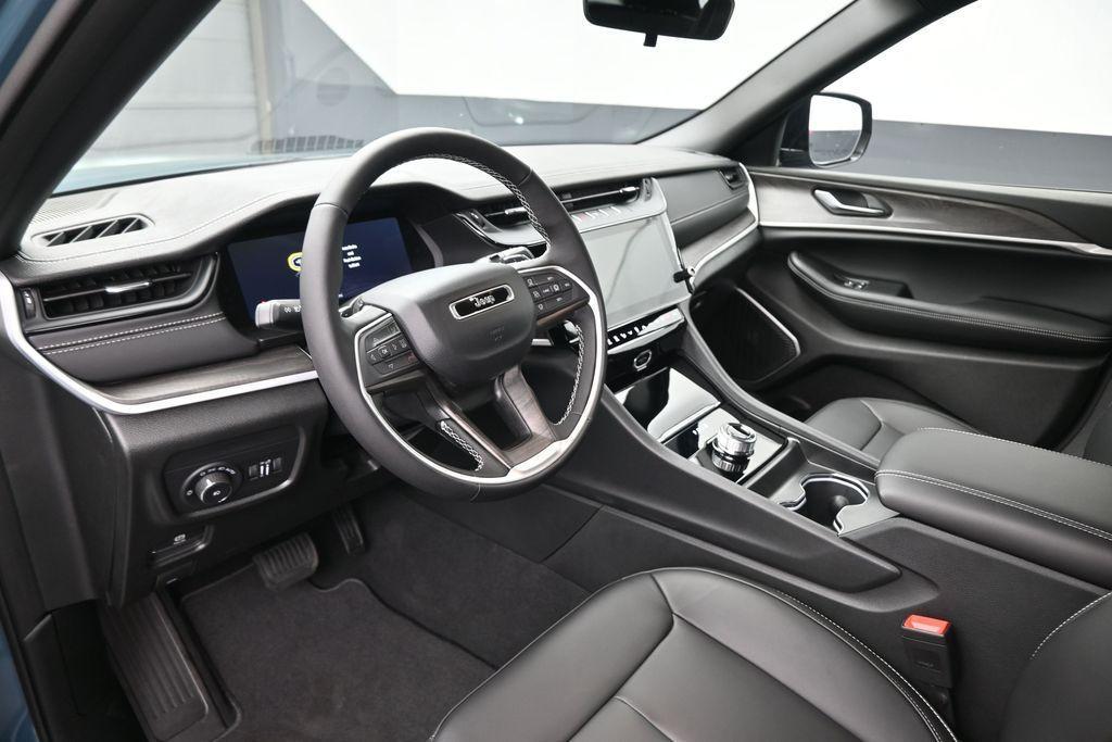new 2026 Jeep Grand Cherokee car, priced at $44,448