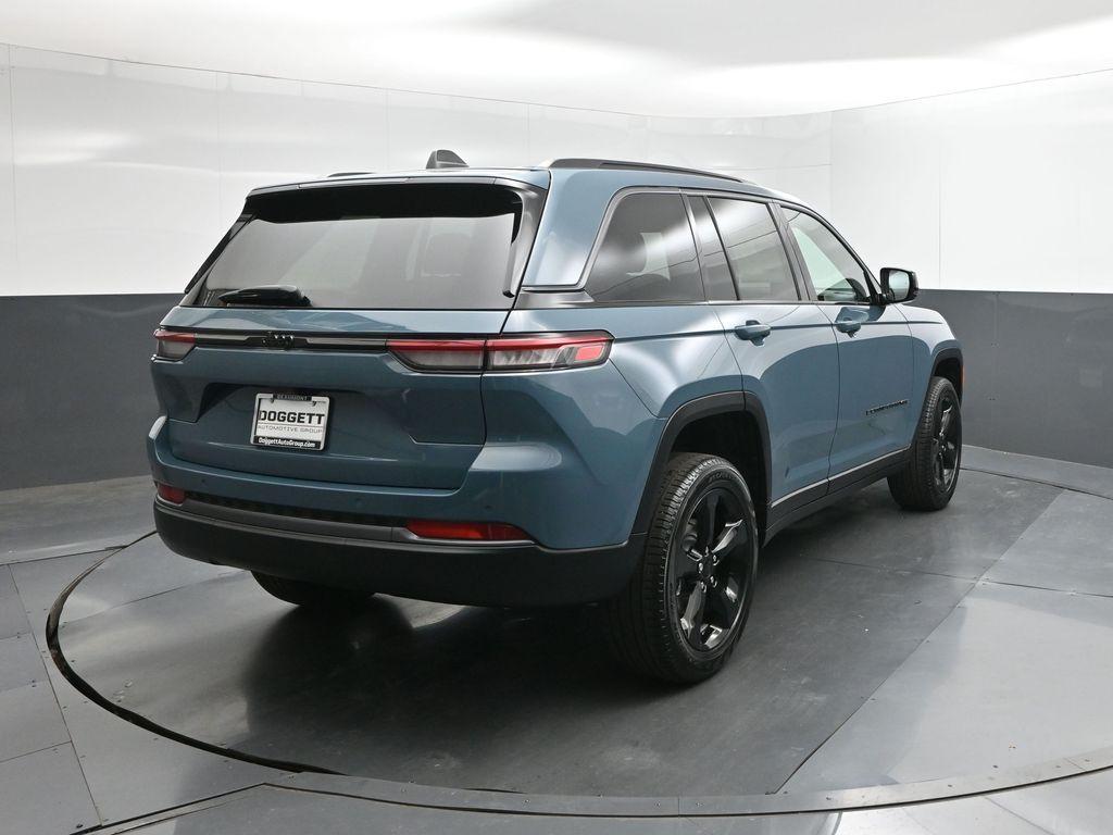 new 2026 Jeep Grand Cherokee car, priced at $44,448