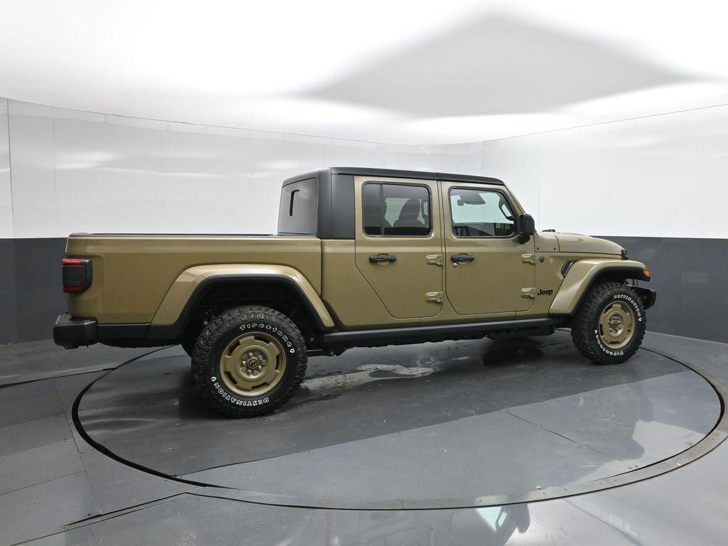 new 2026 Jeep Gladiator car, priced at $49,234