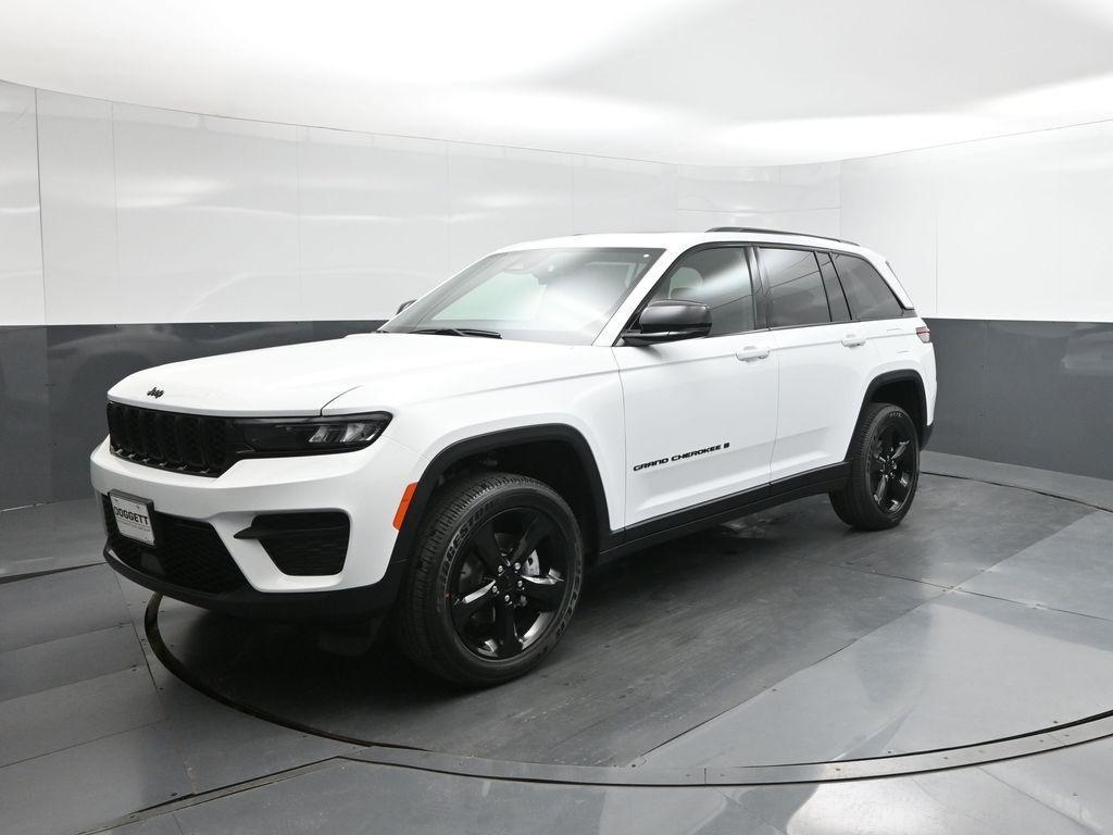 new 2025 Jeep Grand Cherokee car, priced at $39,460