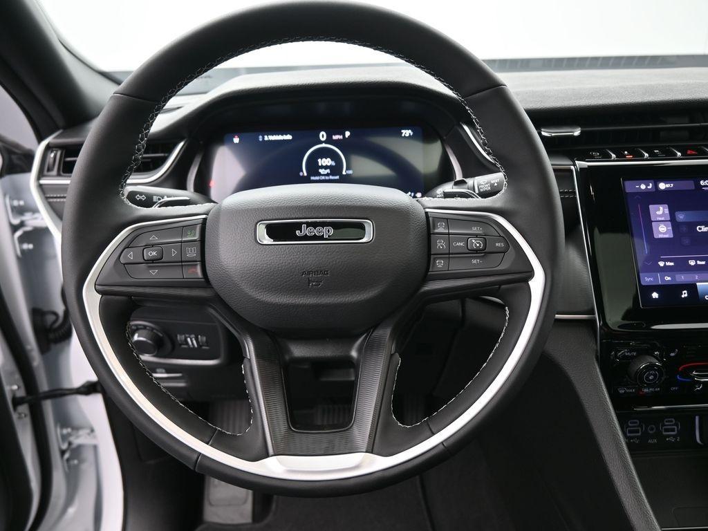 new 2025 Jeep Grand Cherokee car, priced at $36,460