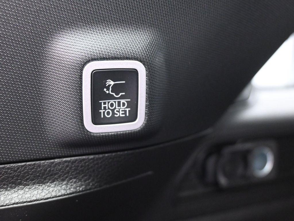 new 2025 Jeep Grand Cherokee car, priced at $36,460