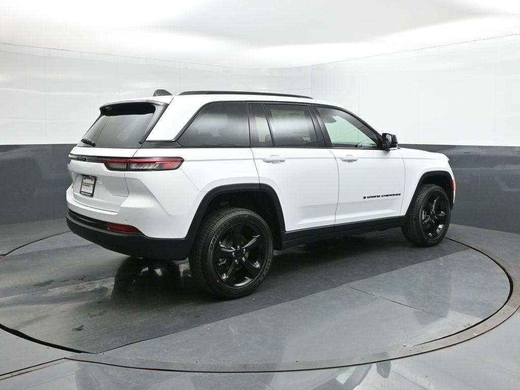 new 2025 Jeep Grand Cherokee car, priced at $36,460