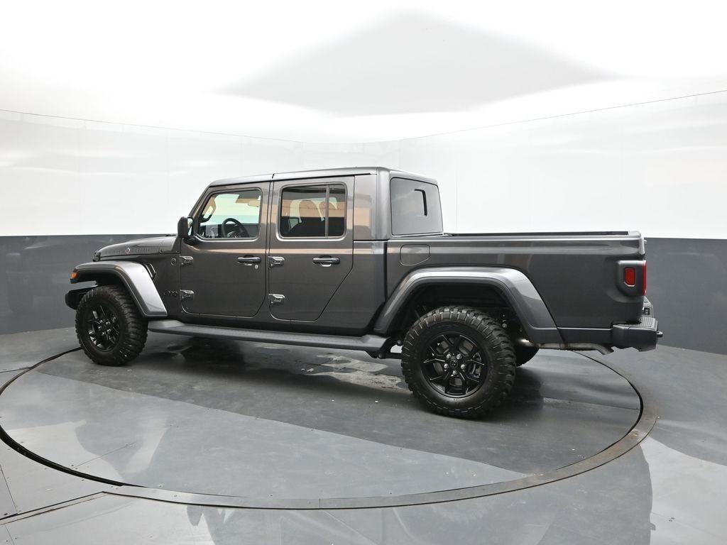 new 2025 Jeep Gladiator car, priced at $40,045