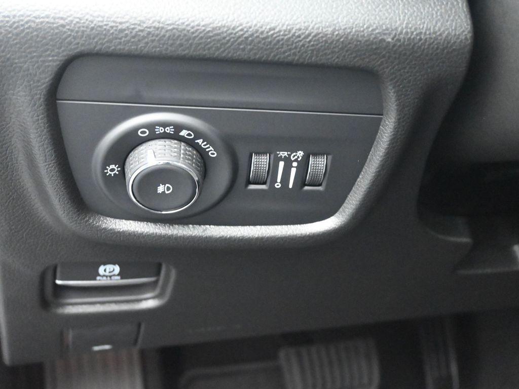 new 2025 Jeep Grand Cherokee L car, priced at $38,806