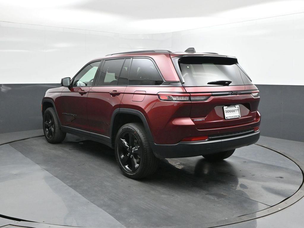 new 2025 Jeep Grand Cherokee car, priced at $36,978