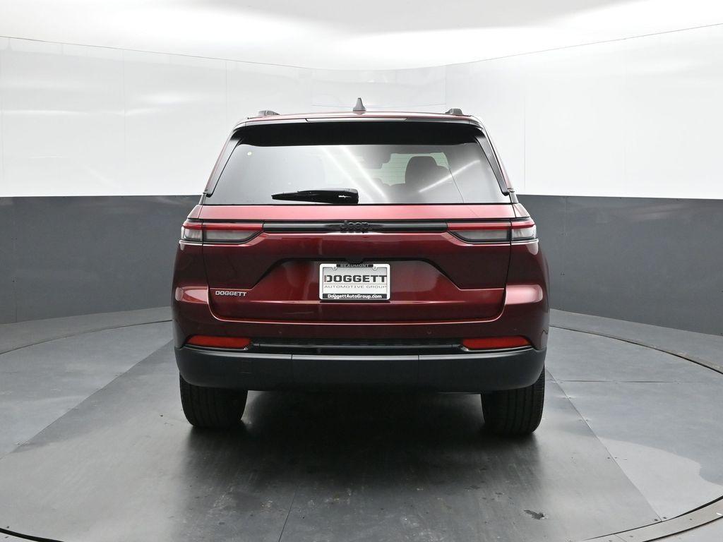 new 2025 Jeep Grand Cherokee car, priced at $36,978