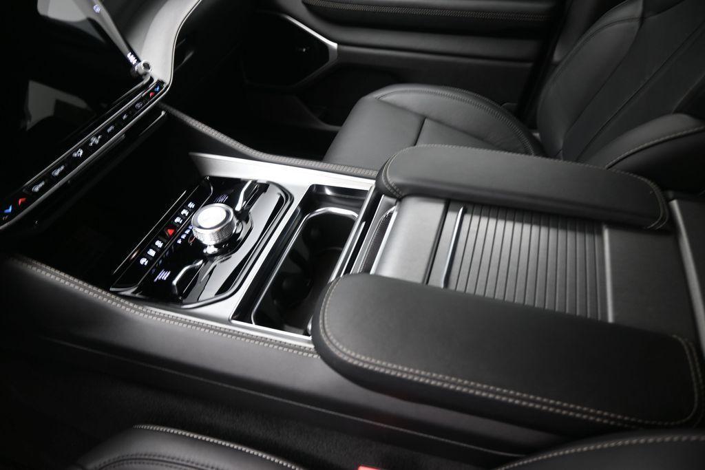new 2026 Jeep Grand Wagoneer car, priced at $78,702