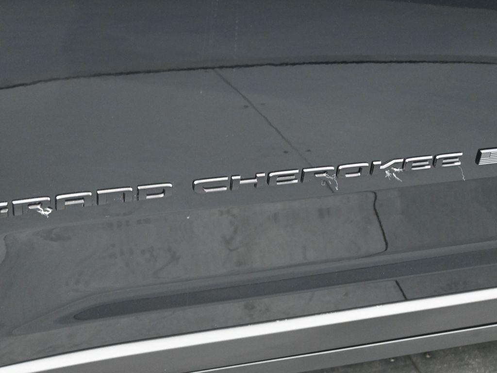 new 2025 Jeep Grand Cherokee car, priced at $35,724