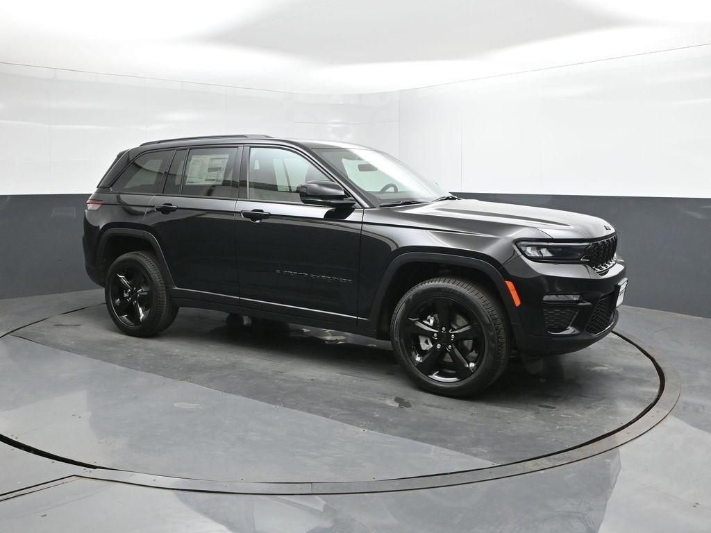 new 2025 Jeep Grand Cherokee car, priced at $35,724