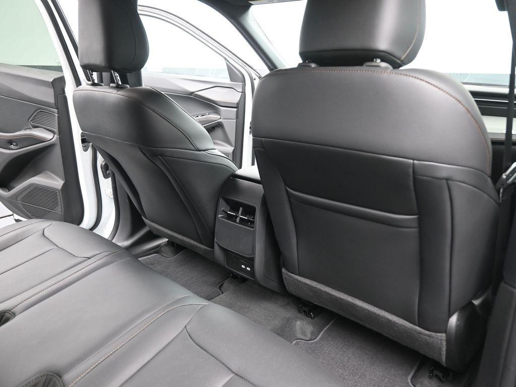 new 2026 Jeep Cherokee car, priced at $42,220