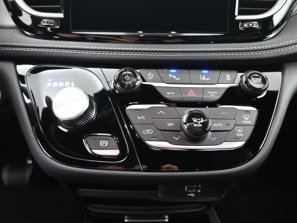 new 2026 Chrysler Pacifica car, priced at $37,841