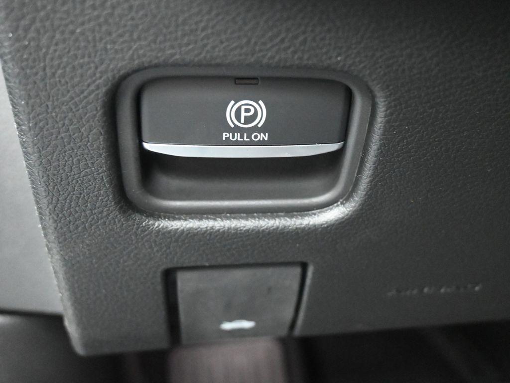 new 2026 Jeep Grand Cherokee L car, priced at $45,305