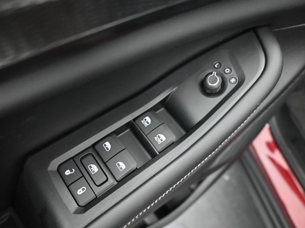 new 2025 Jeep Grand Cherokee L car, priced at $37,327