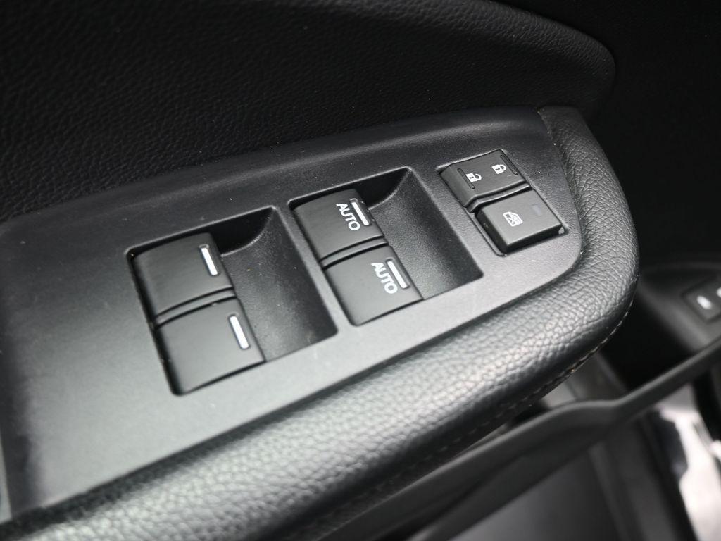 used 2018 Honda Pilot car, priced at $18,324