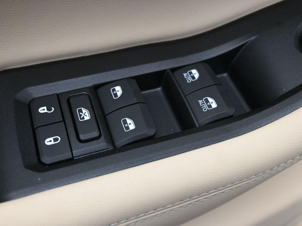 new 2025 Jeep Grand Cherokee L car, priced at $43,540