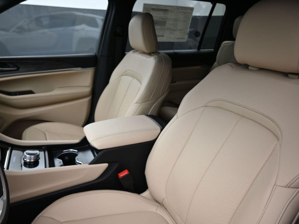 new 2025 Jeep Grand Cherokee L car, priced at $43,540