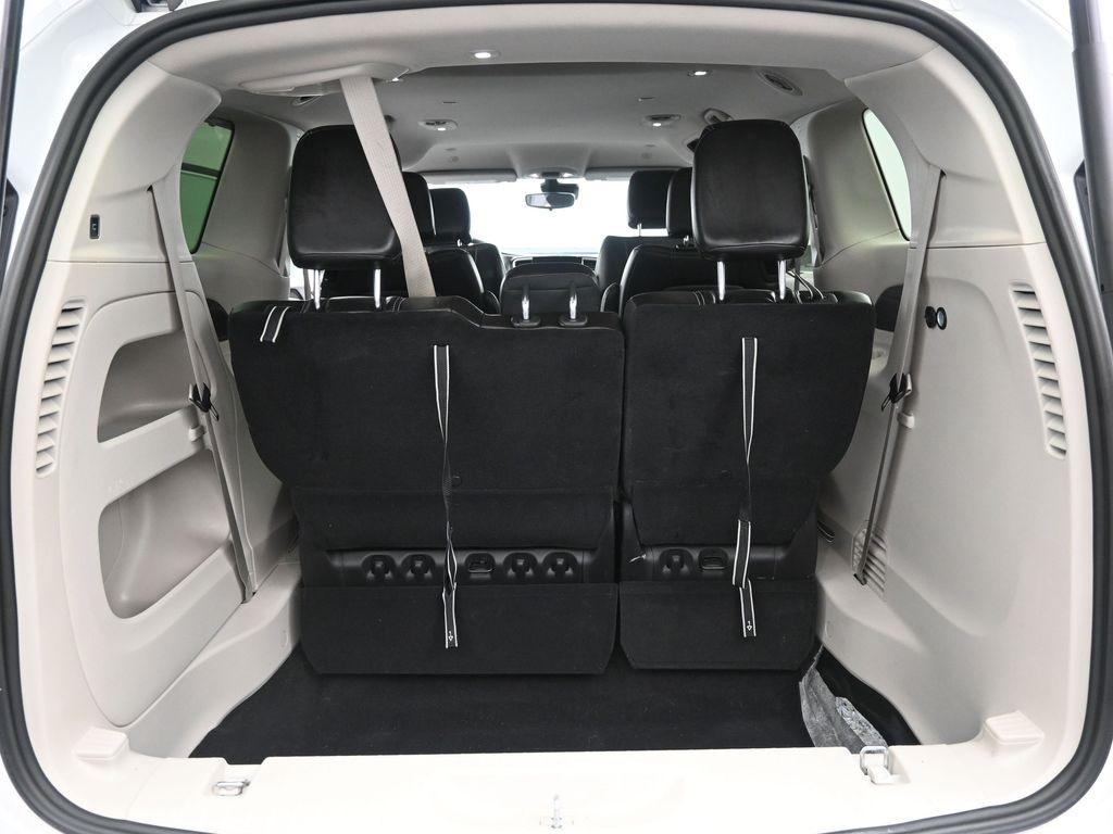 used 2023 Chrysler Pacifica car, priced at $26,189