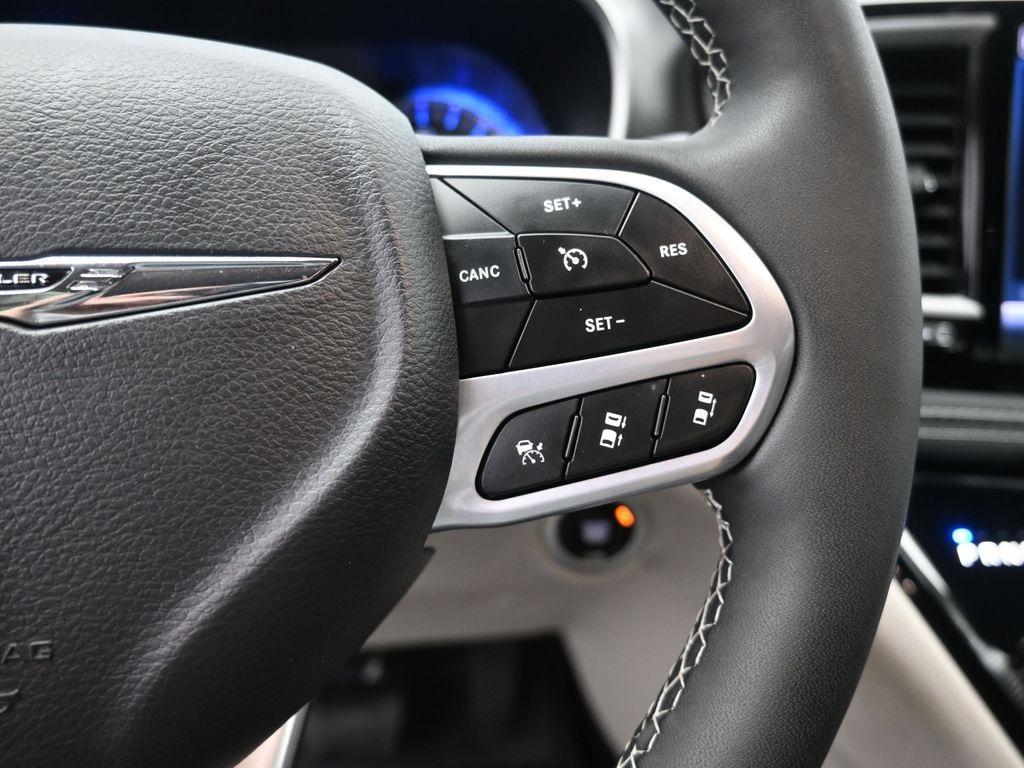 used 2023 Chrysler Pacifica car, priced at $26,189