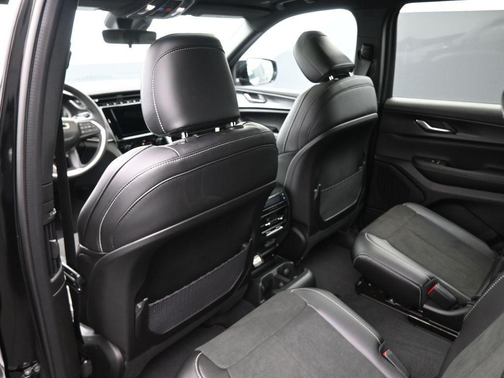 new 2025 Jeep Grand Cherokee L car, priced at $40,490