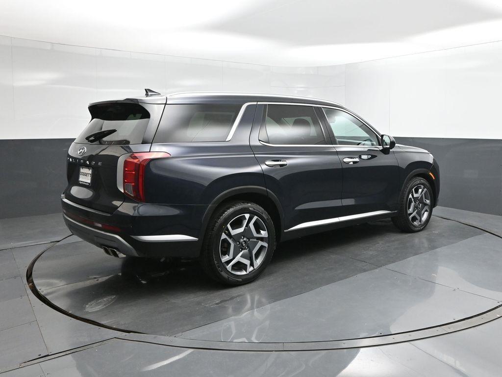 used 2024 Hyundai Palisade car, priced at $32,392