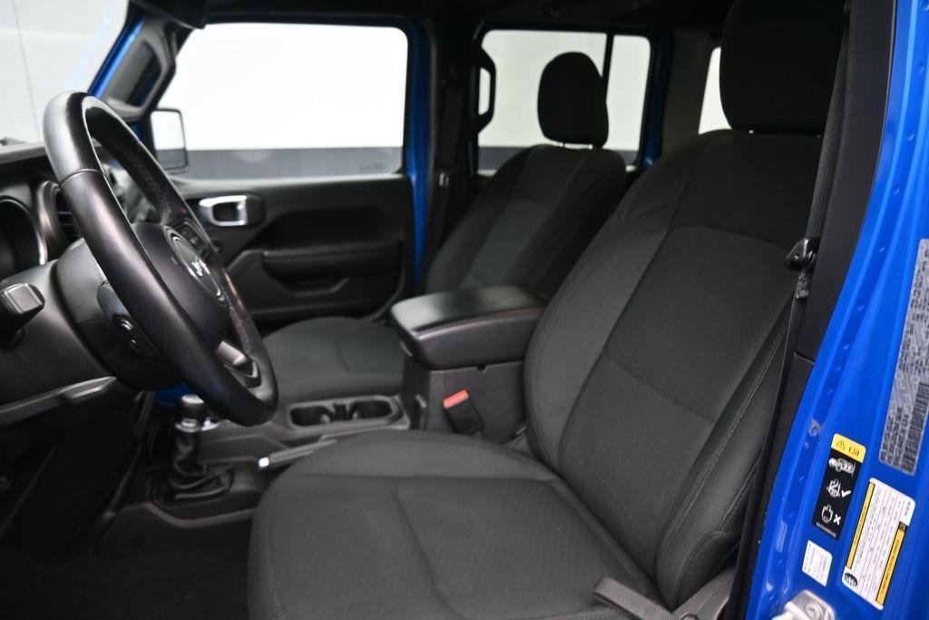 used 2022 Jeep Wrangler Unlimited car, priced at $28,776