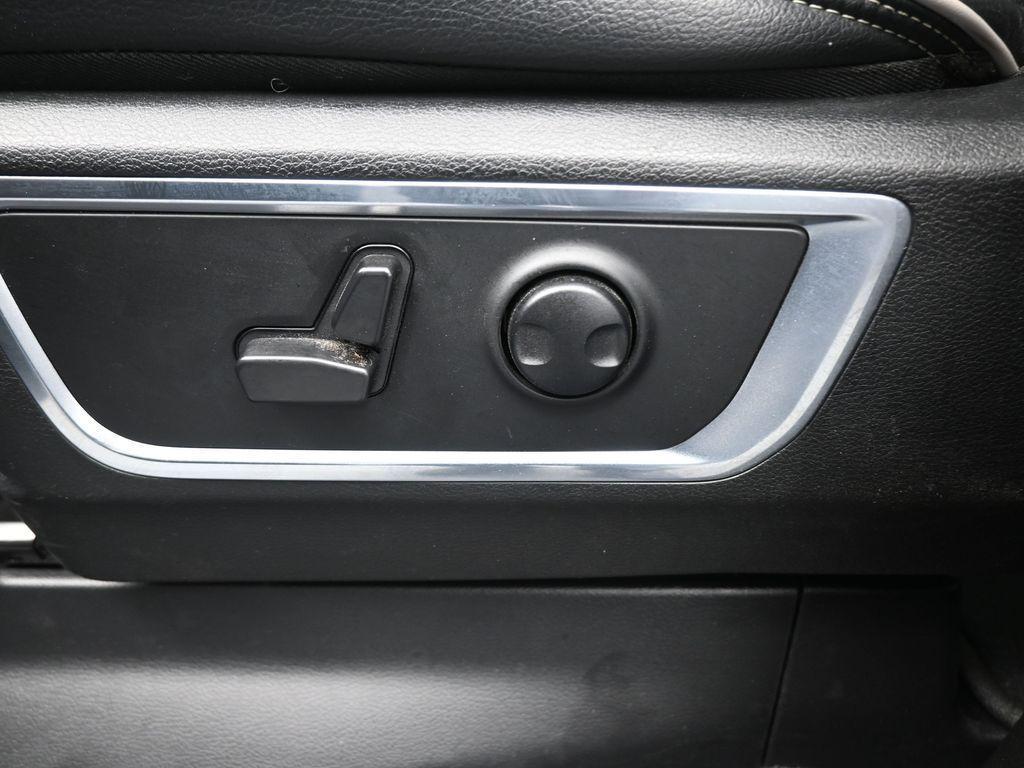 used 2025 Ram 1500 car, priced at $45,063