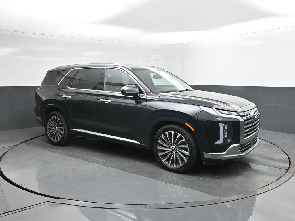 used 2024 Hyundai Palisade car, priced at $38,692