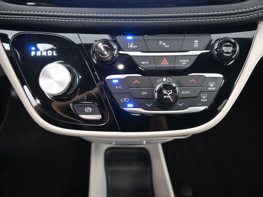 used 2023 Chrysler Pacifica Hybrid car, priced at $23,884