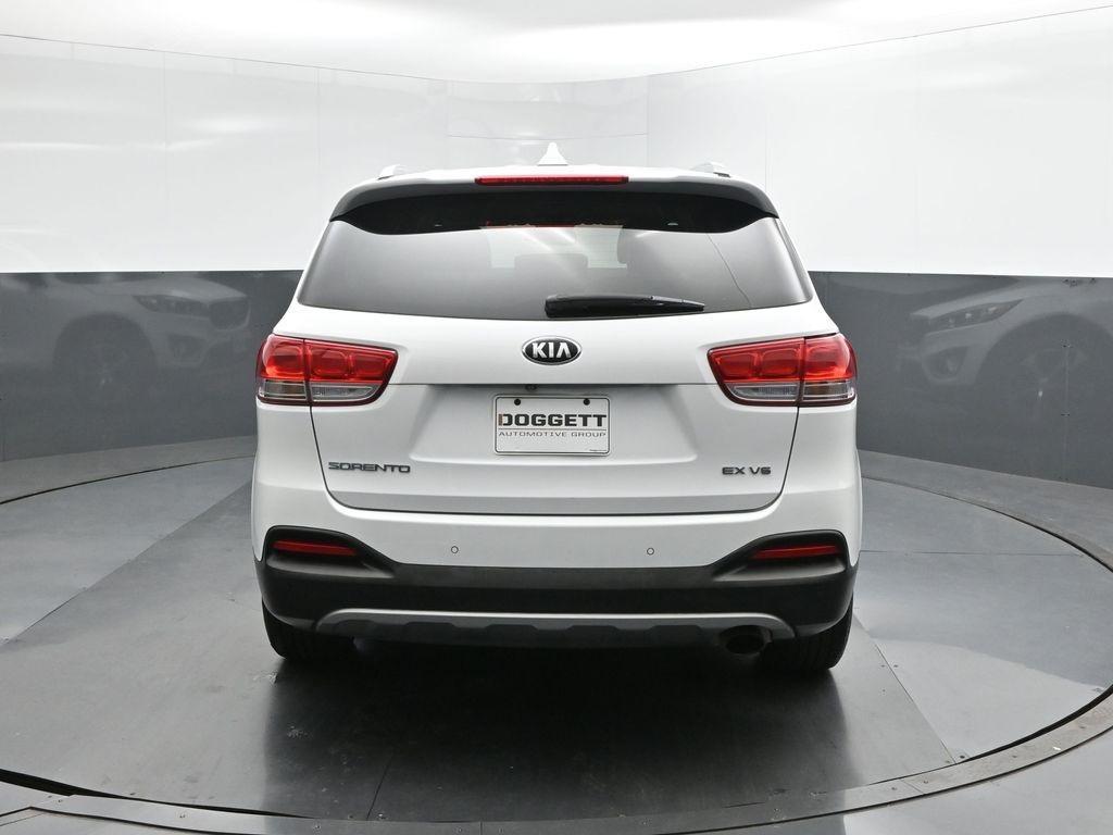 used 2018 Kia Sorento car, priced at $14,020