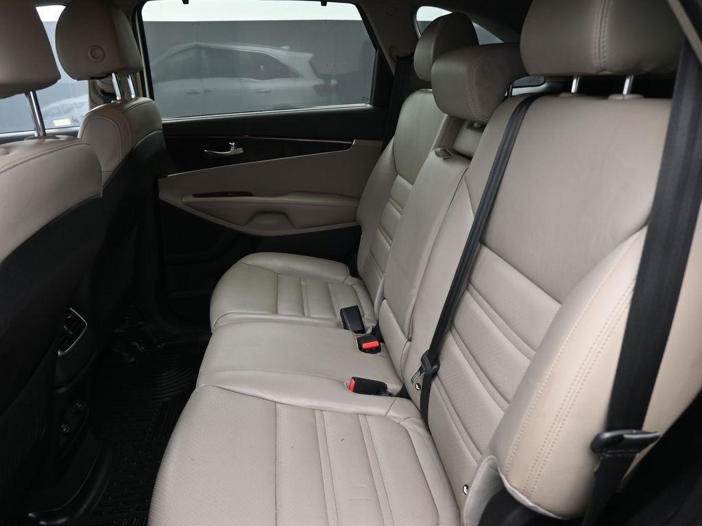 used 2018 Kia Sorento car, priced at $14,020