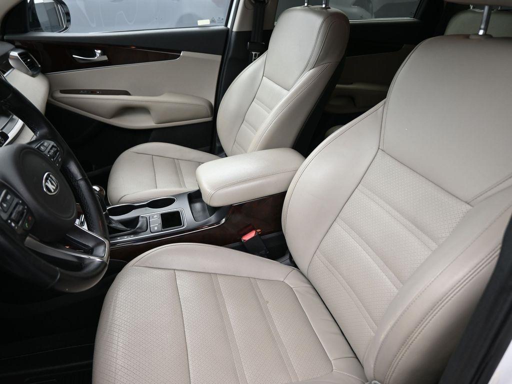 used 2018 Kia Sorento car, priced at $14,020
