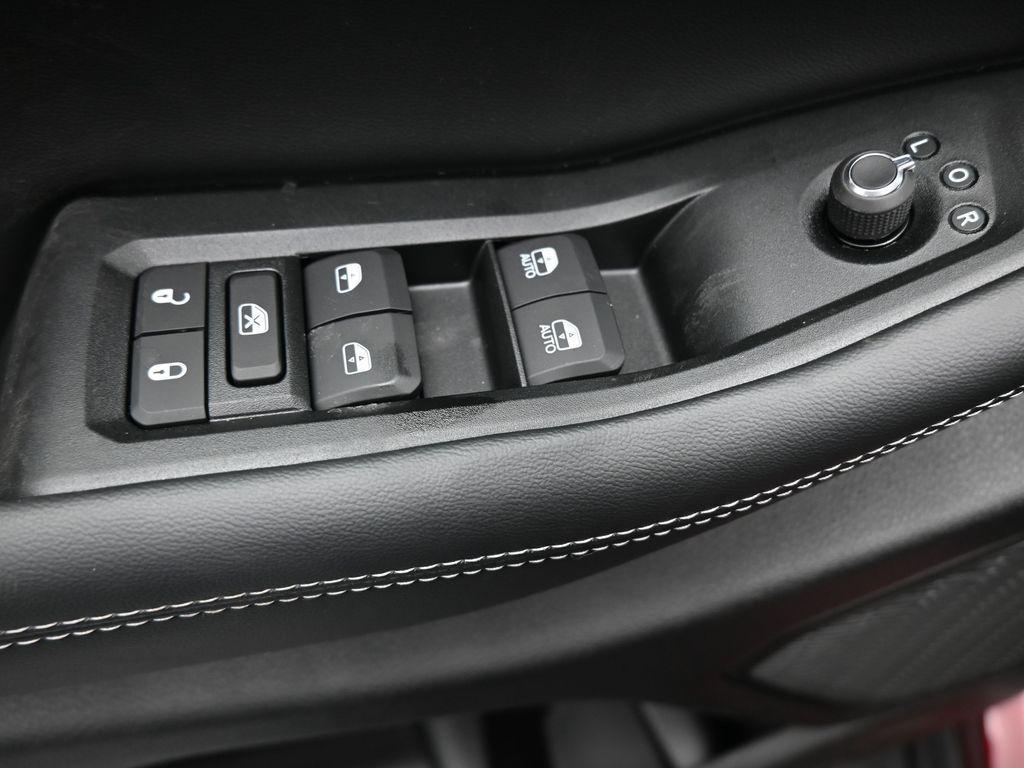 new 2025 Jeep Grand Cherokee car, priced at $31,565