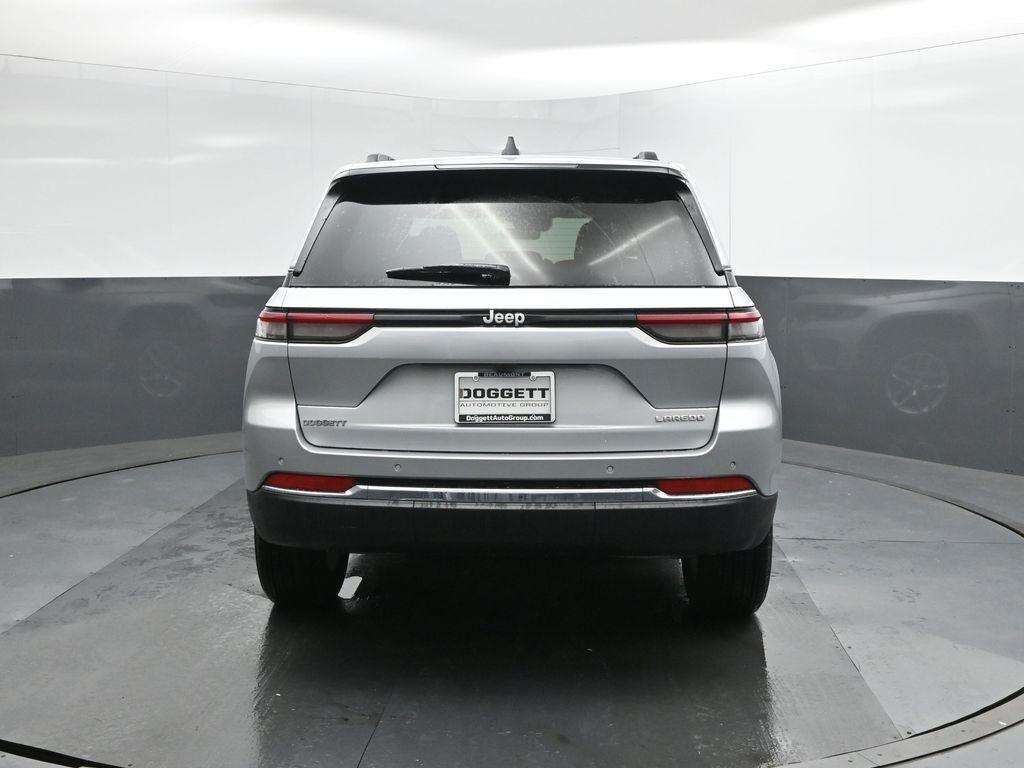 new 2026 Jeep Grand Cherokee car, priced at $37,977