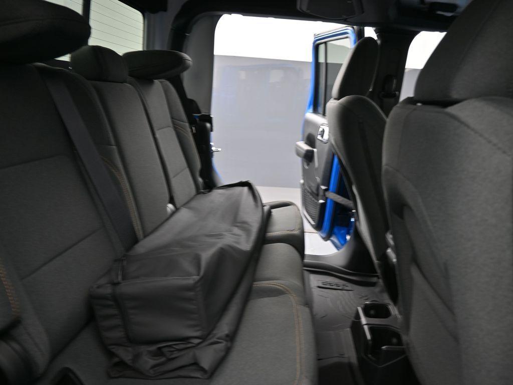 new 2026 Jeep Gladiator car, priced at $45,503