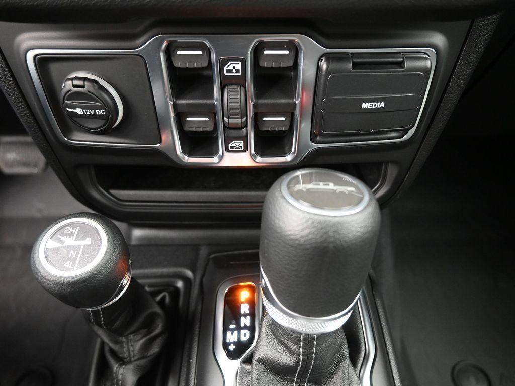 new 2026 Jeep Gladiator car, priced at $45,503