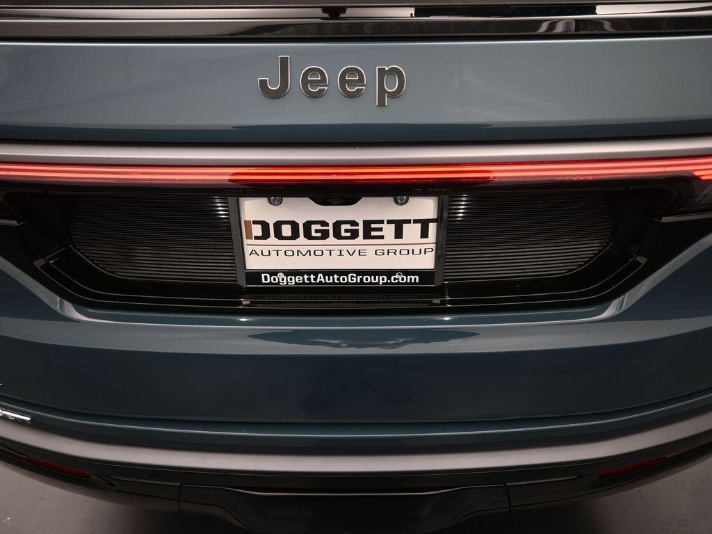 new 2026 Jeep Grand Wagoneer car, priced at $77,136