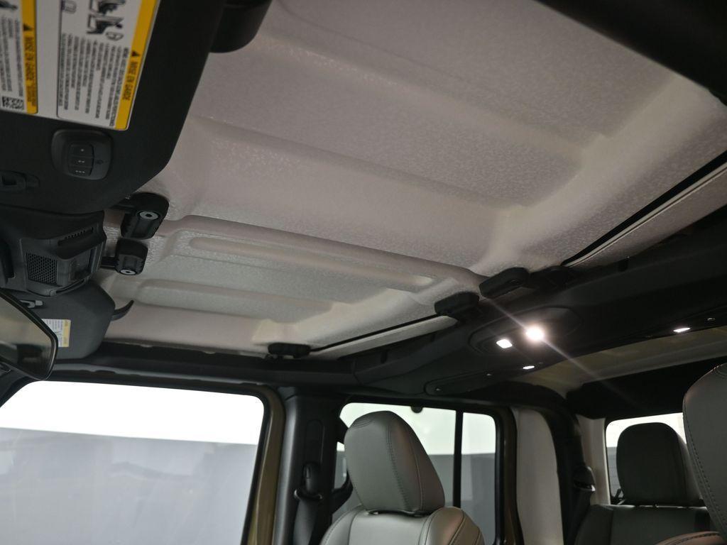 new 2026 Jeep Gladiator car, priced at $54,769